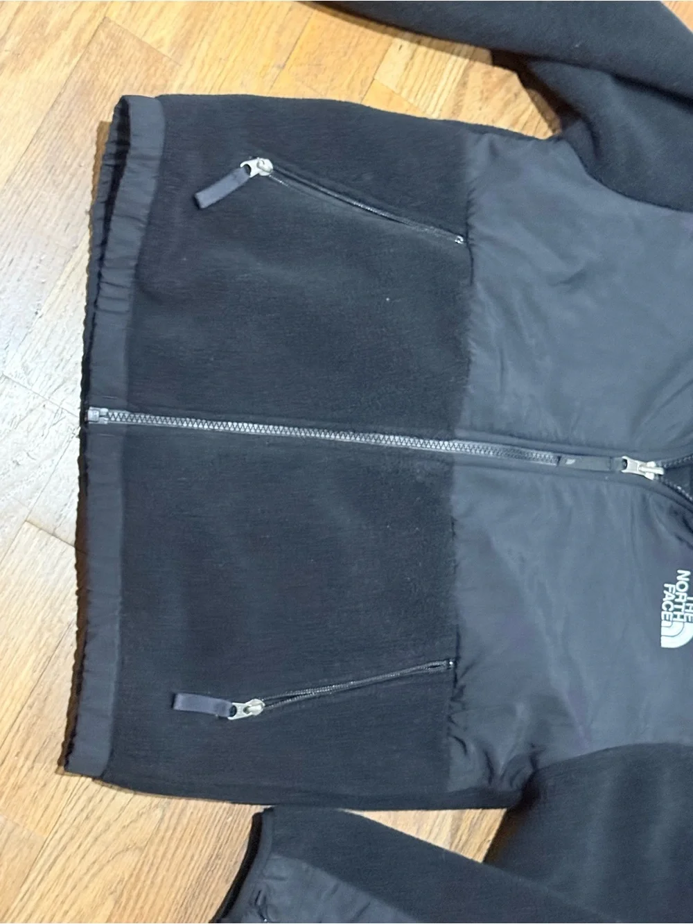 The North Face Black Boy Lightweight Fleece Jacket Size M